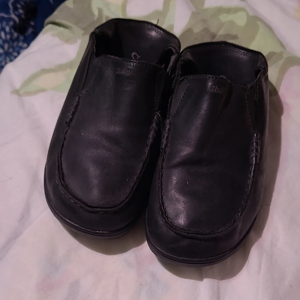 OluKai Kids Black Moccasins